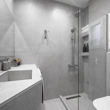 Promitheus 2 Bedroom Apartment *